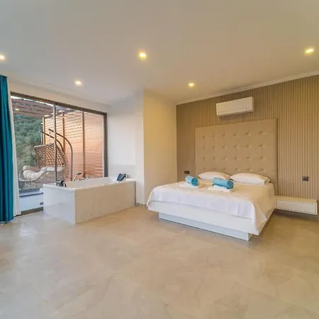 10 Person In Kalkan Sona Vila